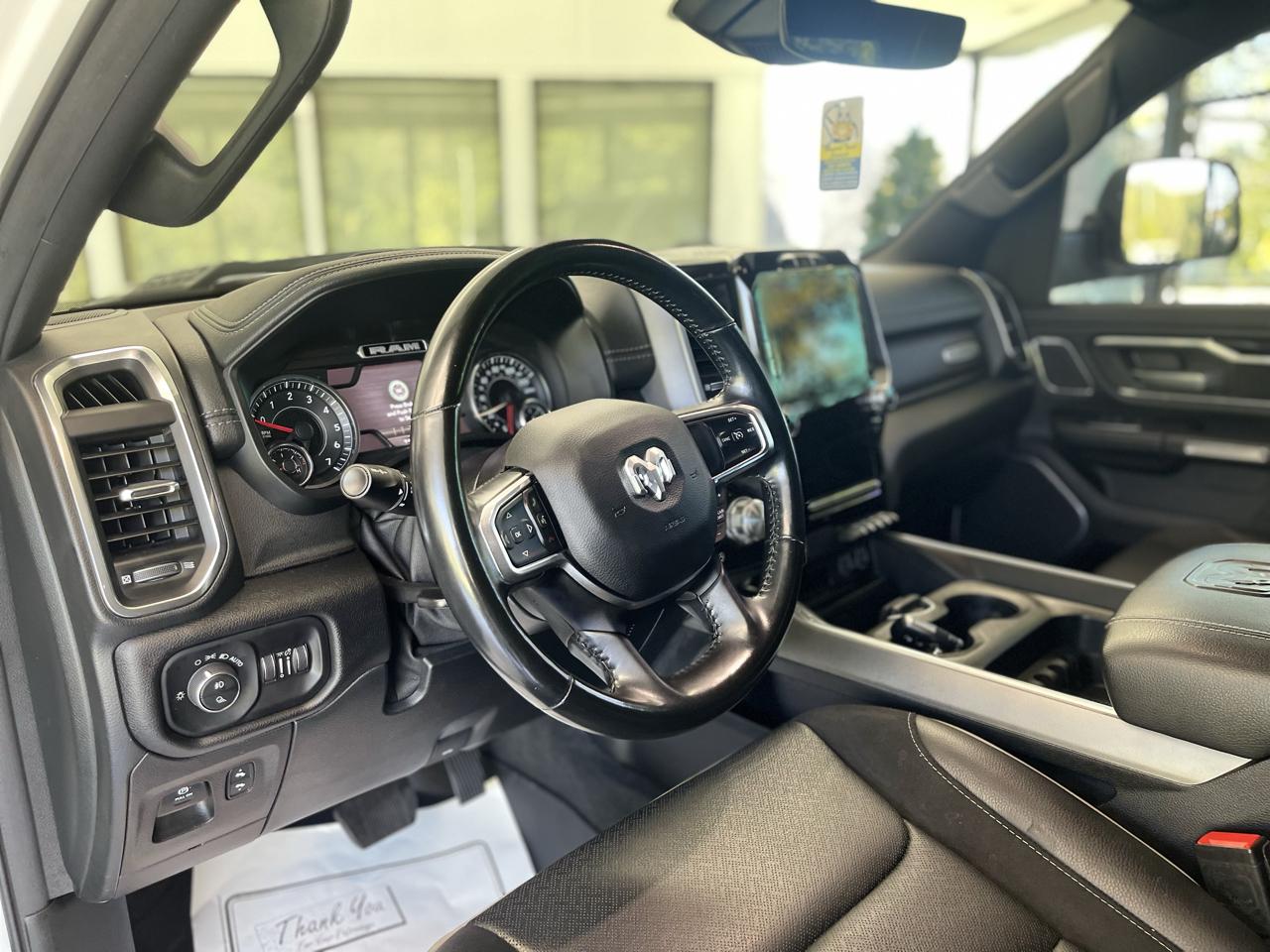 RAM 1500 Laramie Crew Cab SWB 4WD 2022