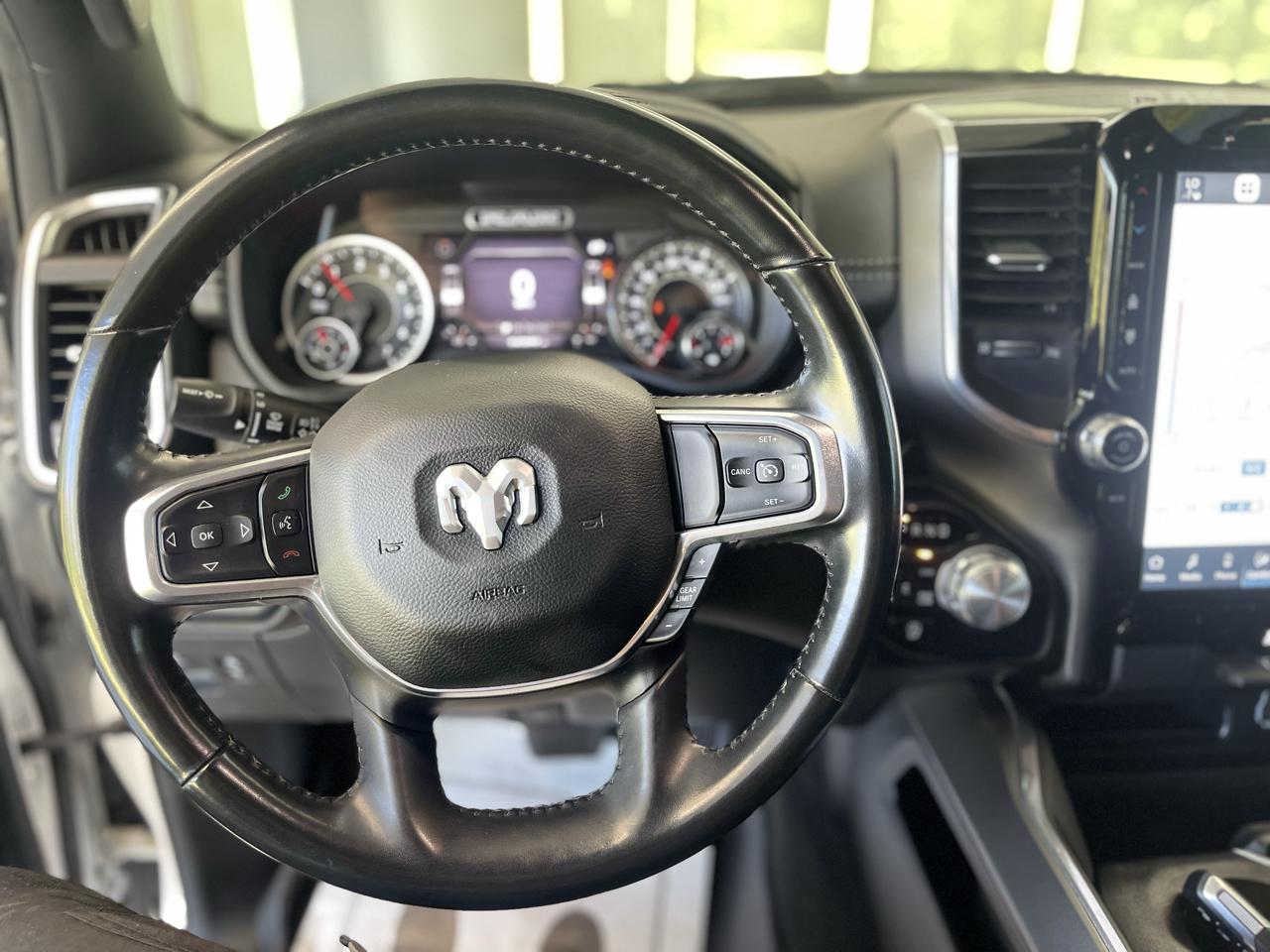 RAM 1500 Laramie Crew Cab SWB 4WD 2022