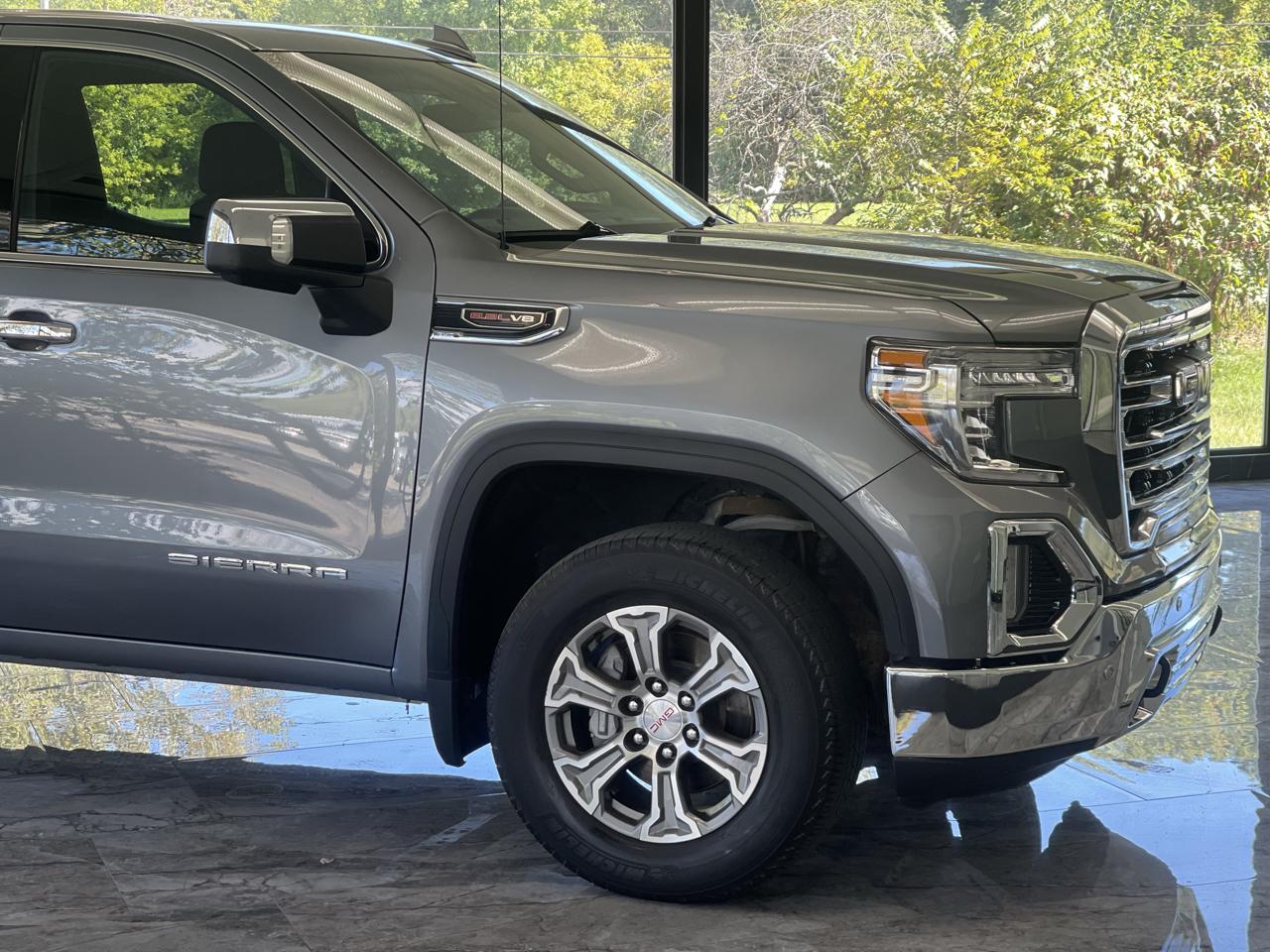 GMC Sierra 1500 SLT Crew Cab Short Box 4WD 2021