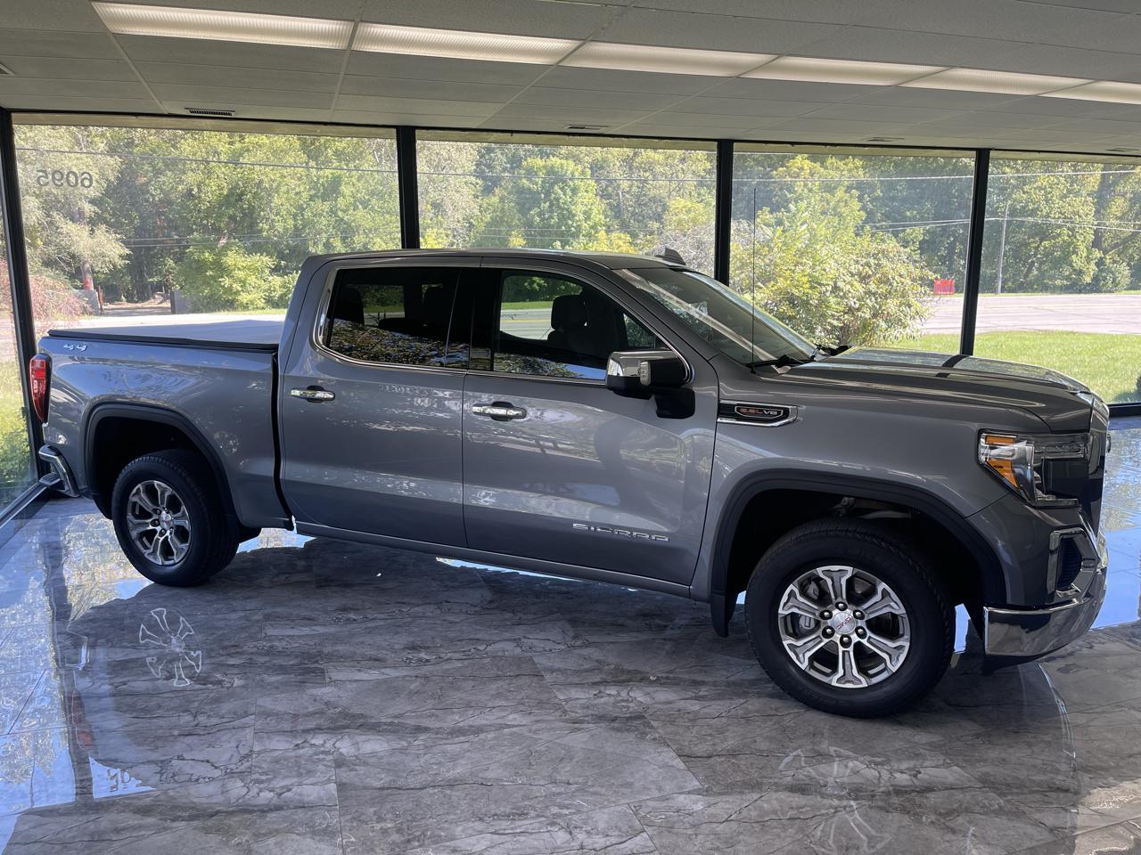 GMC Sierra 1500 SLT Crew Cab Short Box 4WD 2021
