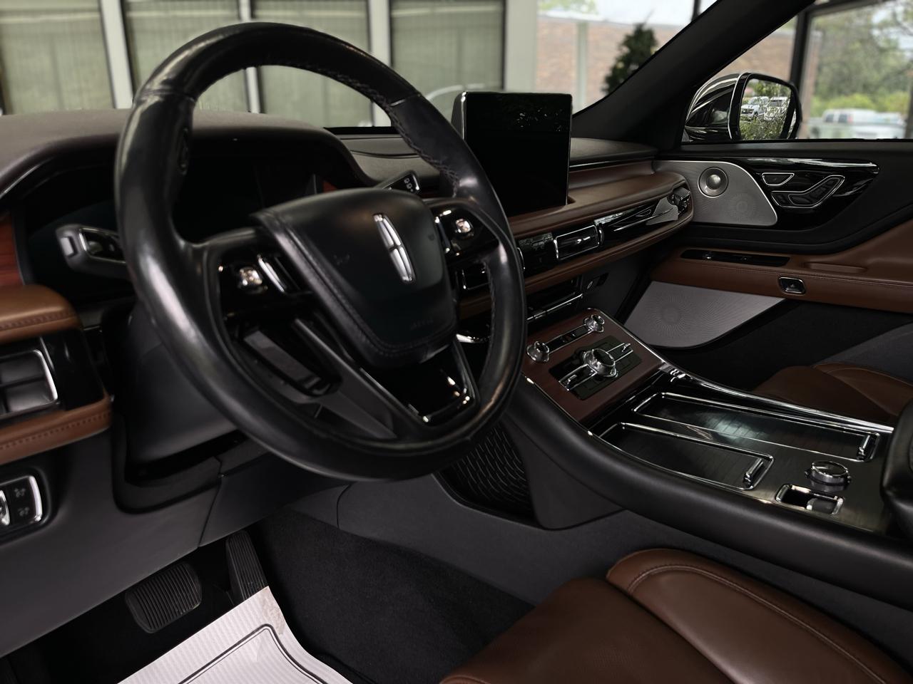 Lincoln Aviator Reserve AWD 2022