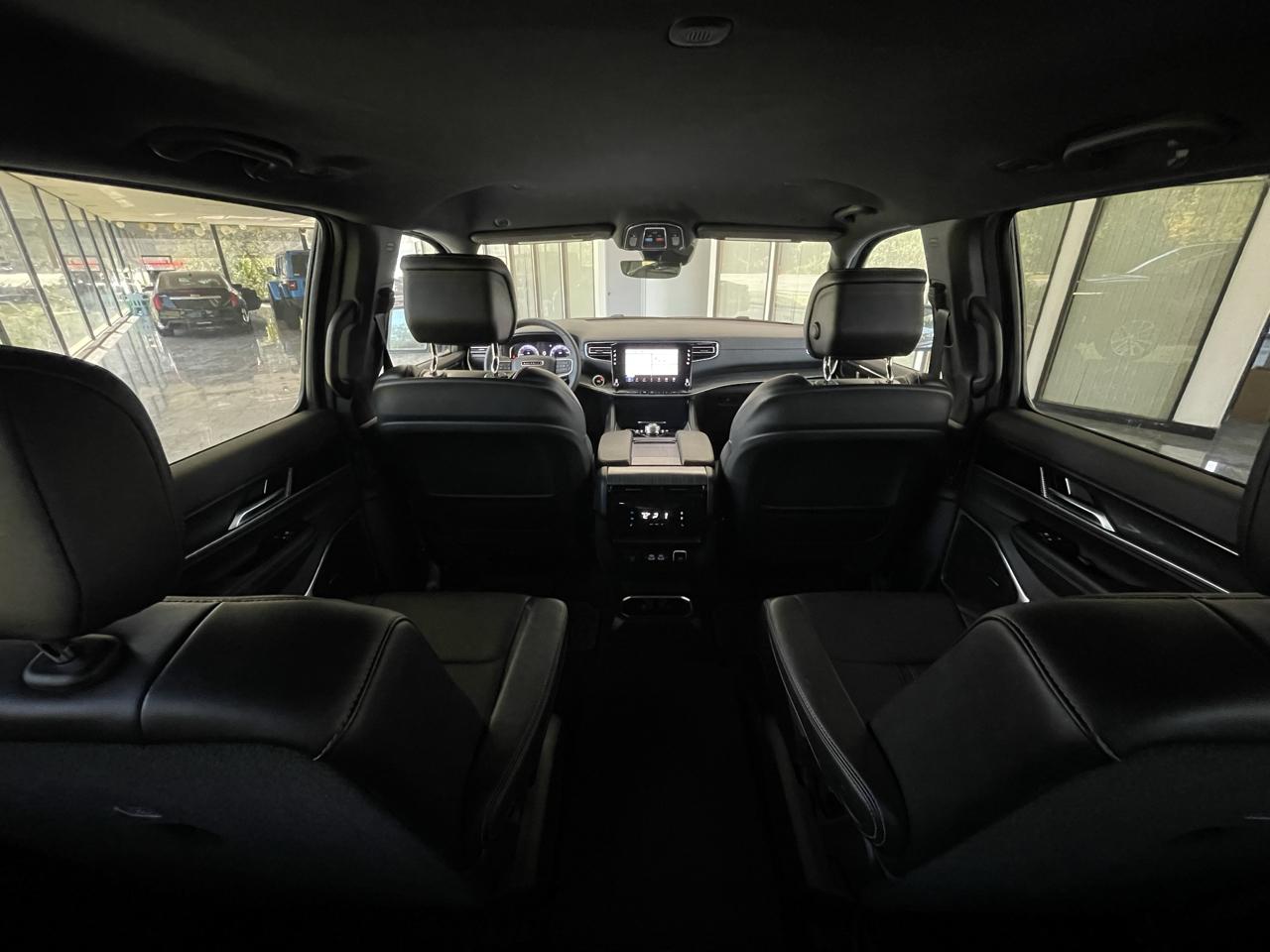 Jeep Wagoneer Series II 4WD 2024
