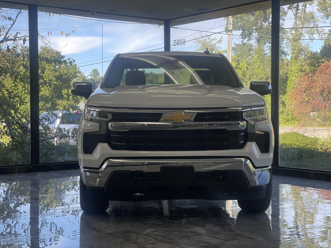 Chevrolet Silverado 1500 LT-L Double Cab 4WD 2024