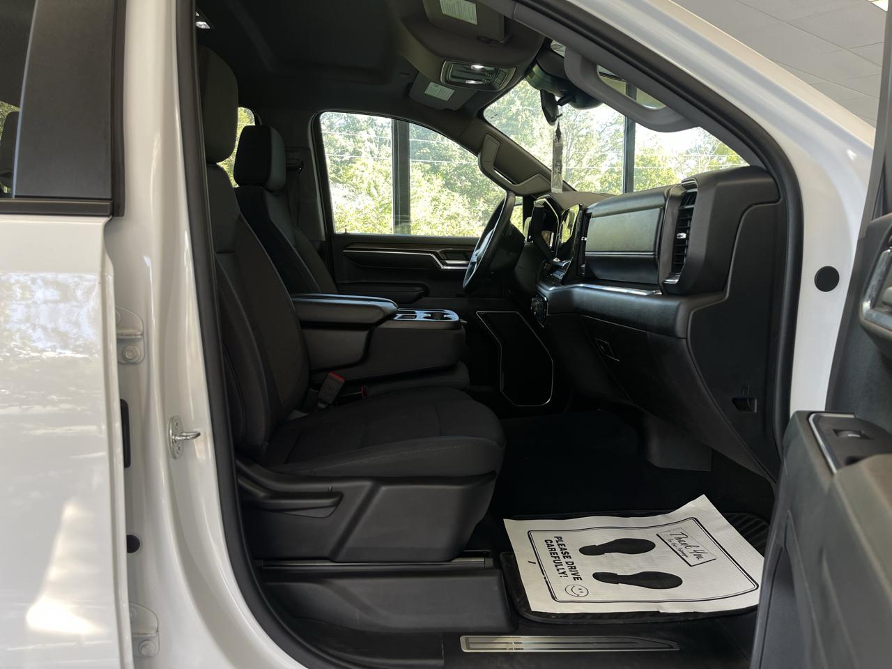 Chevrolet Silverado 1500 LT-L Double Cab 4WD 2024
