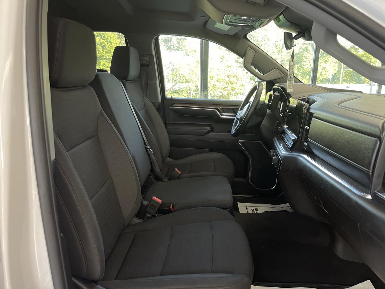 Chevrolet Silverado 1500 LT-L Double Cab 4WD 2024