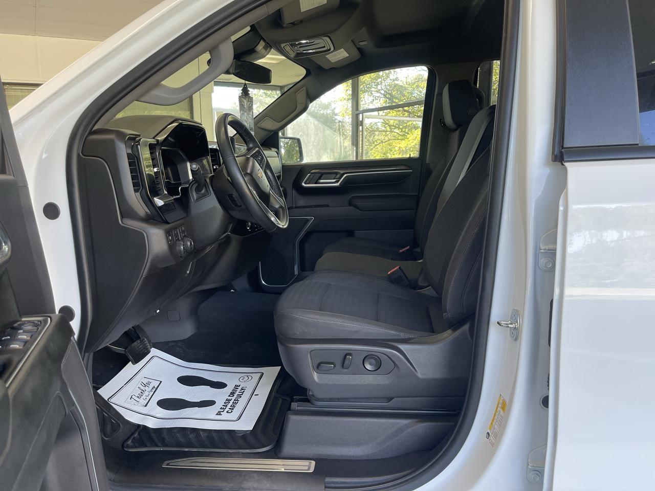 Chevrolet Silverado 1500 LT-L Double Cab 4WD 2024