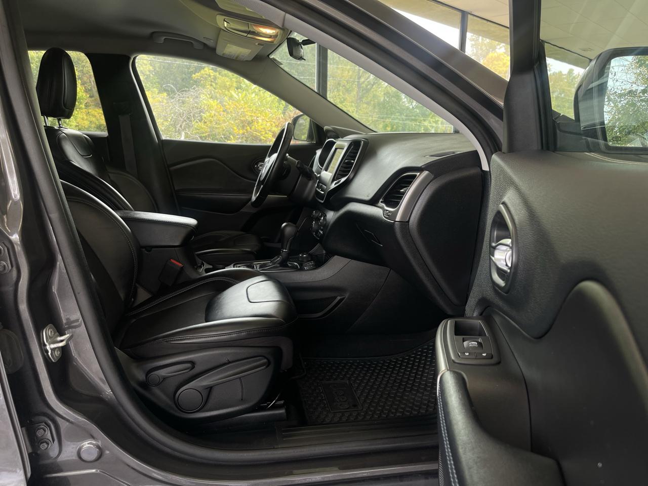 Jeep Cherokee Latitude Plus 4WD 2020
