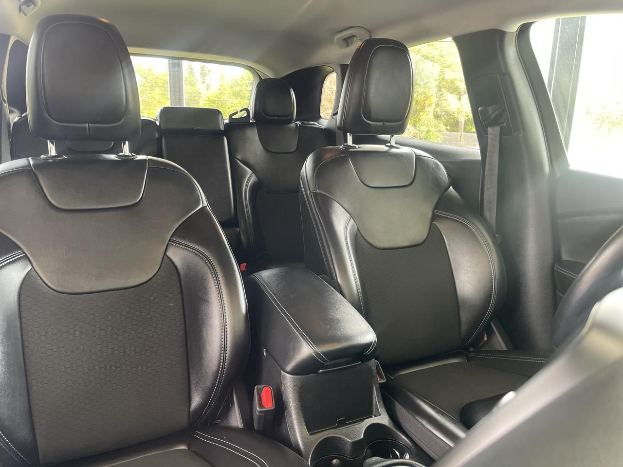 Jeep Cherokee Latitude Plus 4WD 2020