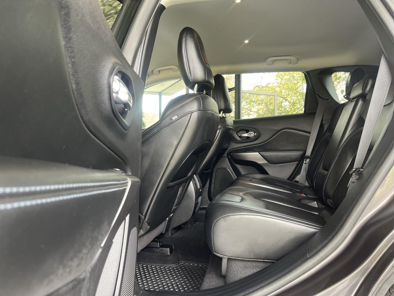 Jeep Cherokee Latitude Plus 4WD 2020
