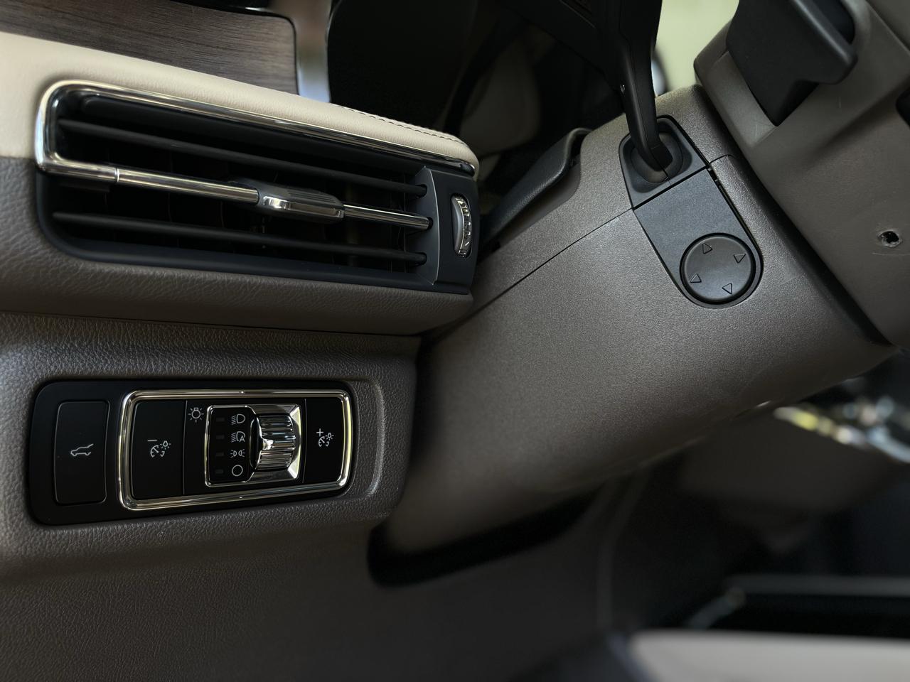 Lincoln Corsair Reserve AWD 2023