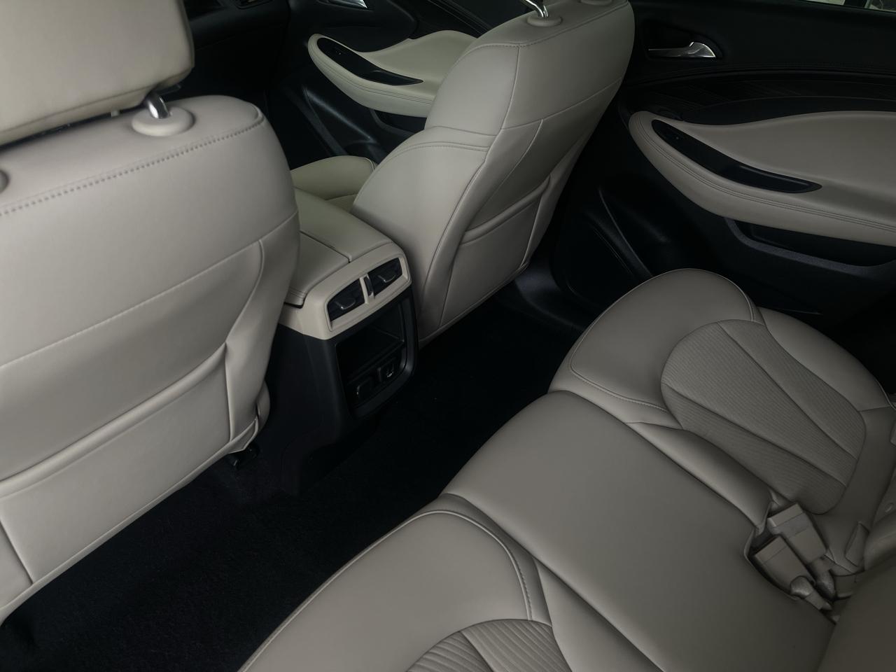 Buick Envision Essense 2020
