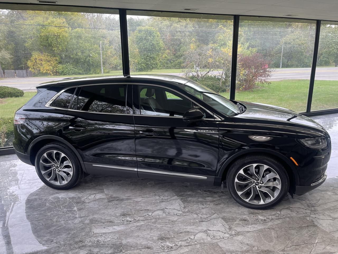 Lincoln Nautilus Reserve AWD 2023