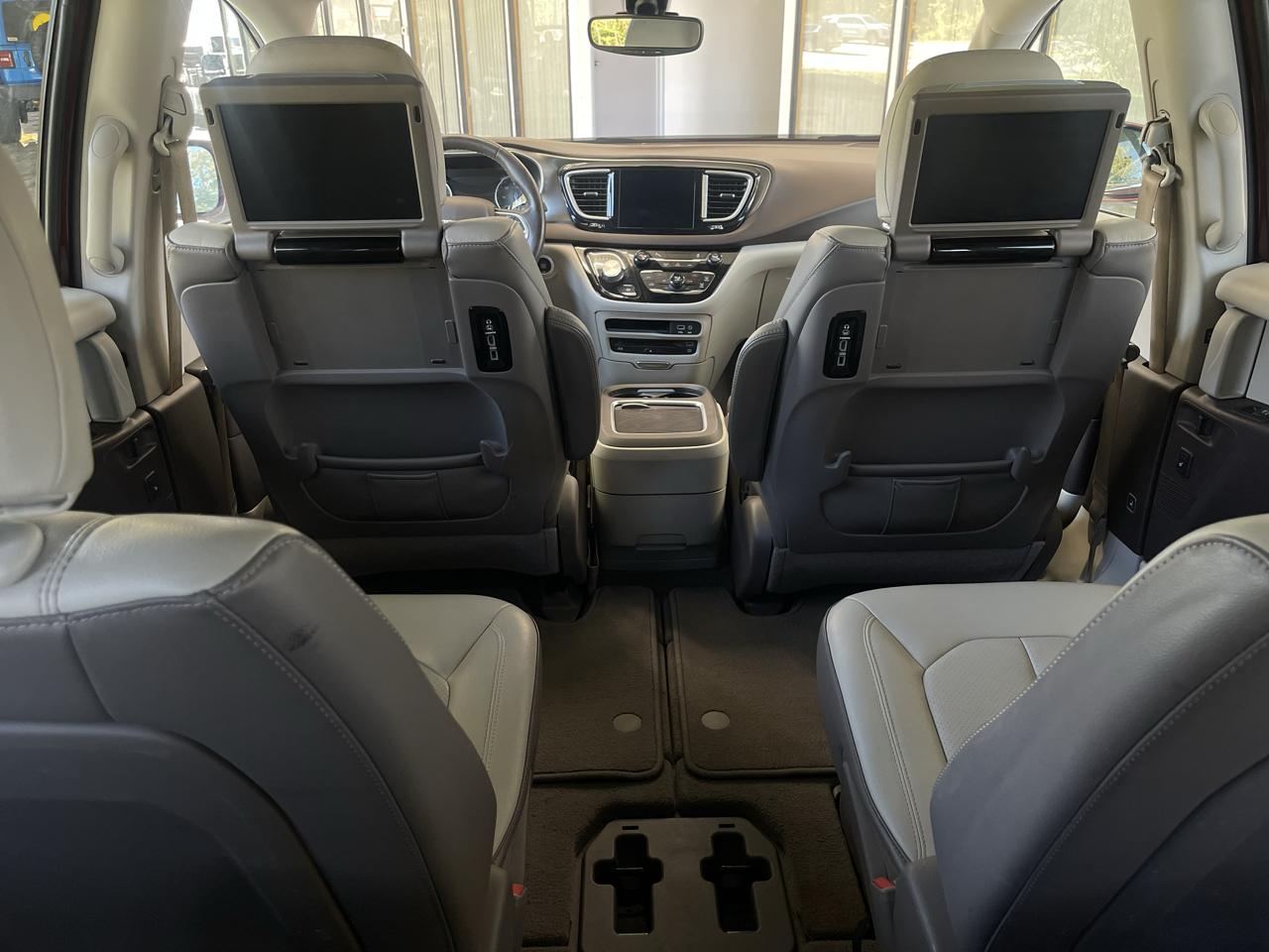 Chrysler Pacifica Touring-L Plus 2017