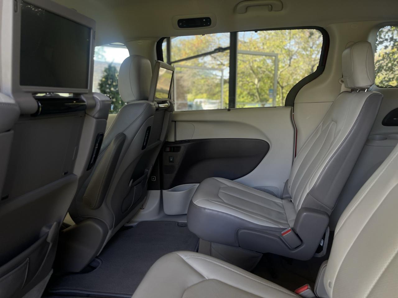 Chrysler Pacifica Touring-L Plus 2017
