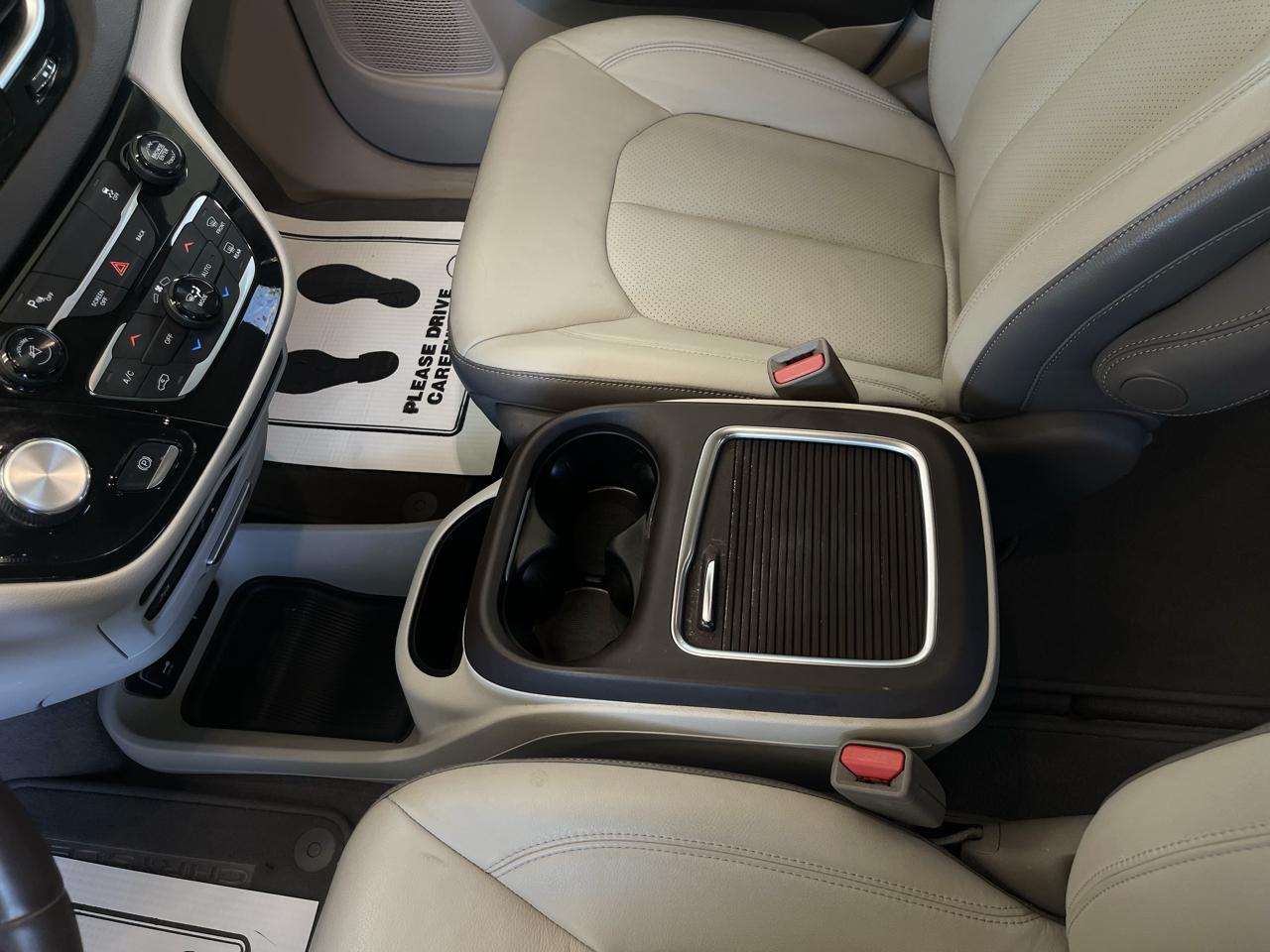Chrysler Pacifica Touring-L Plus 2017
