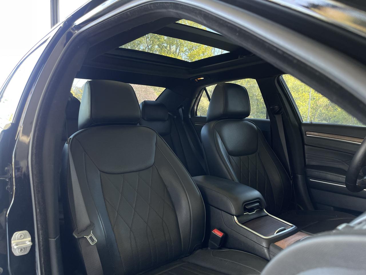 Chrysler 300 C Platinum RWD 2015