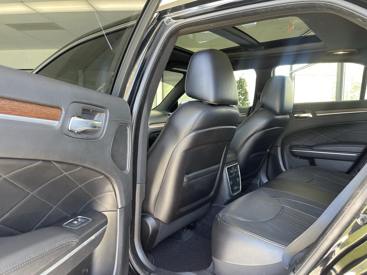 Chrysler 300 C Platinum RWD 2015