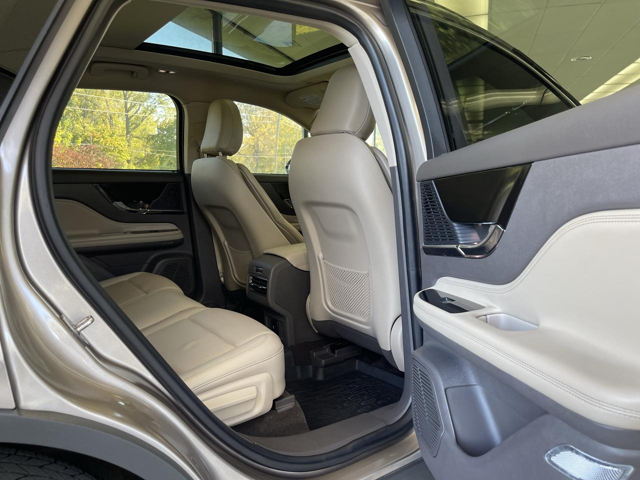 Lincoln Corsair Base AWD 2021