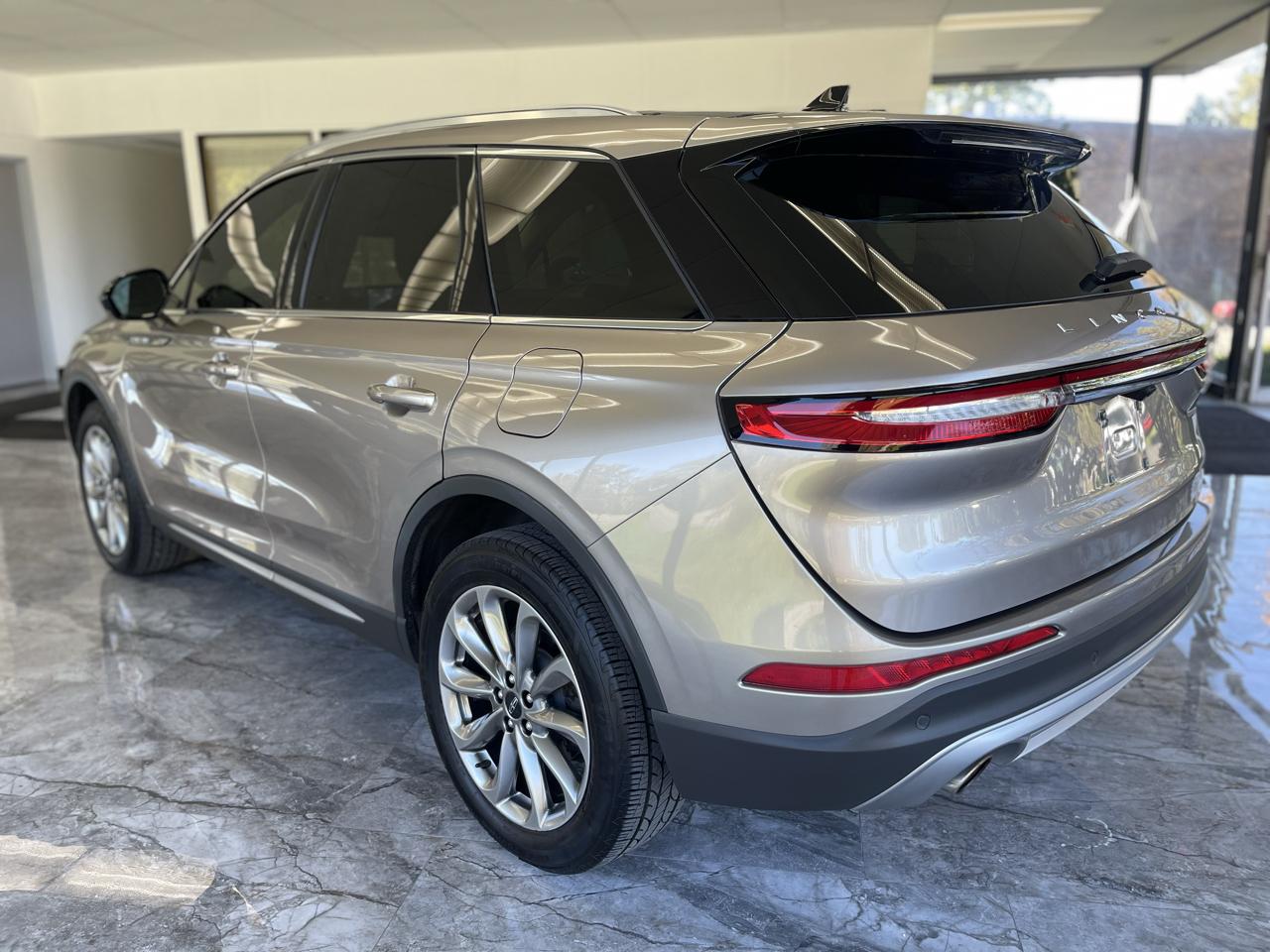 Lincoln Corsair Base AWD 2021