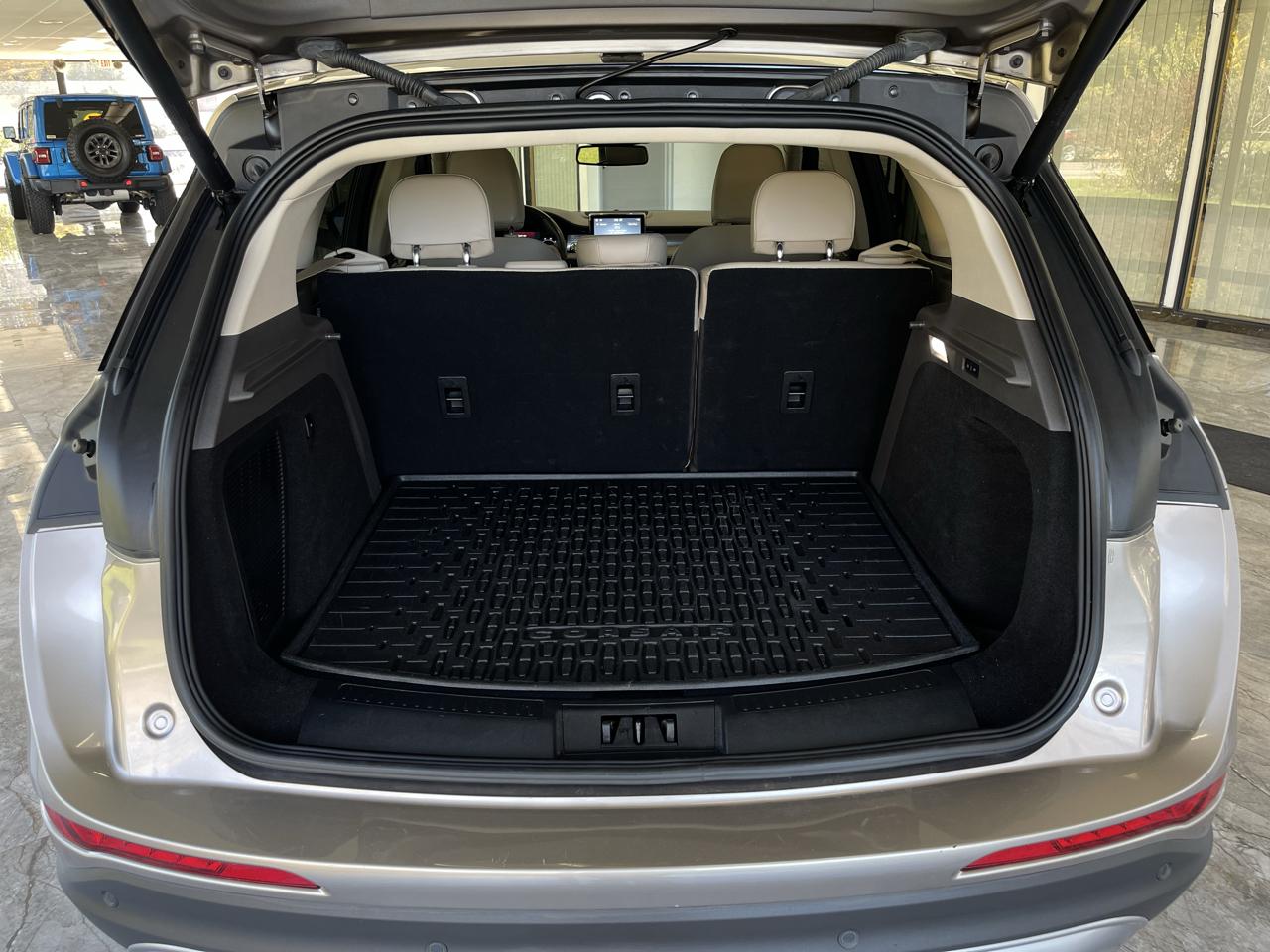 Lincoln Corsair Base AWD 2021