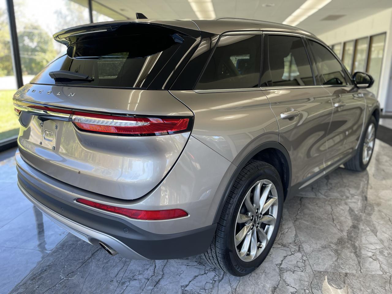 Lincoln Corsair Base AWD 2021