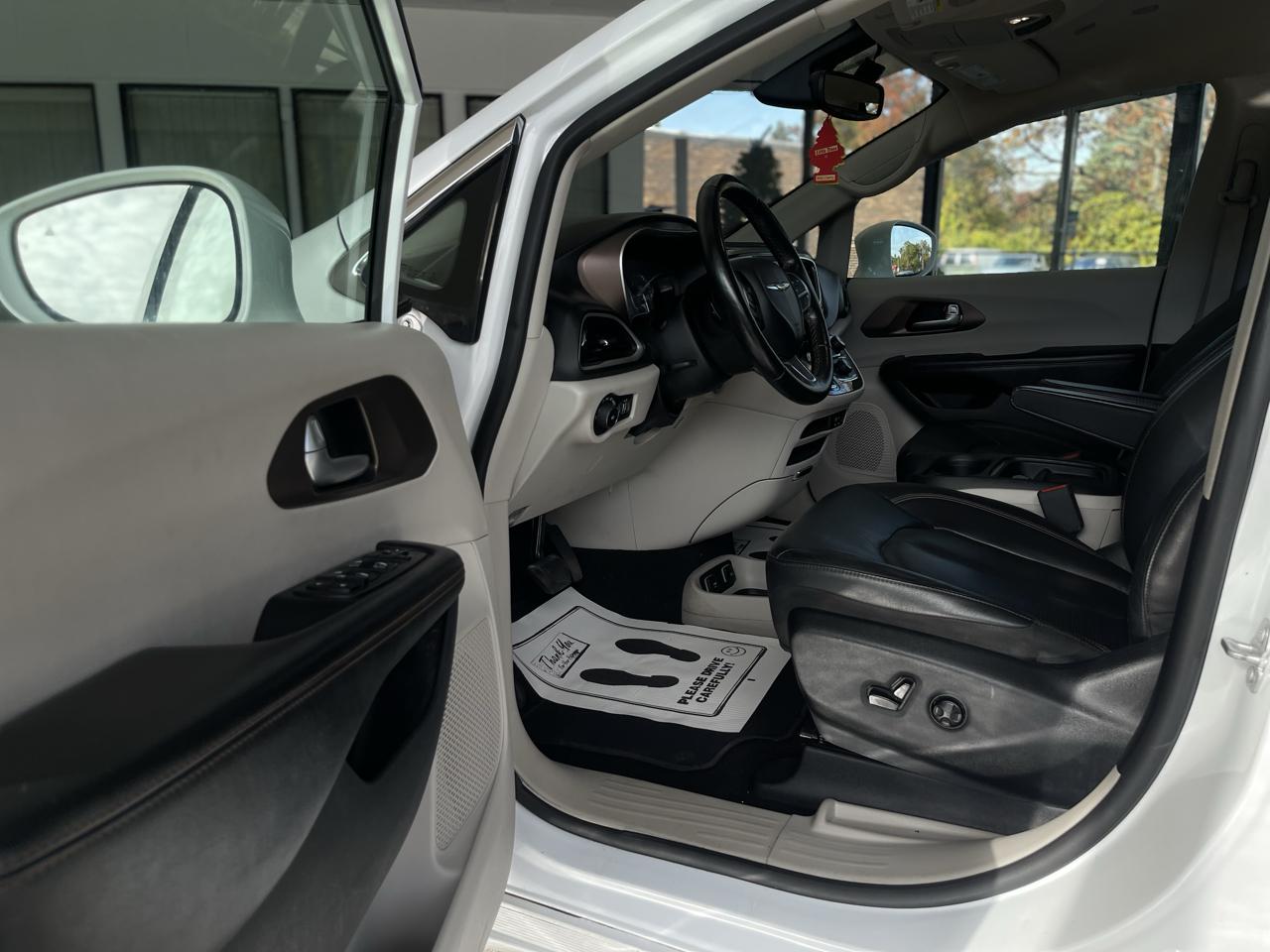 Chrysler Pacifica Touring-L 2019
