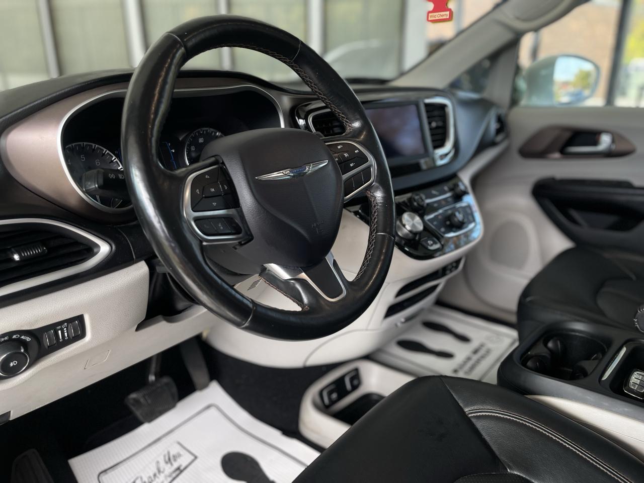 Chrysler Pacifica Touring-L 2019