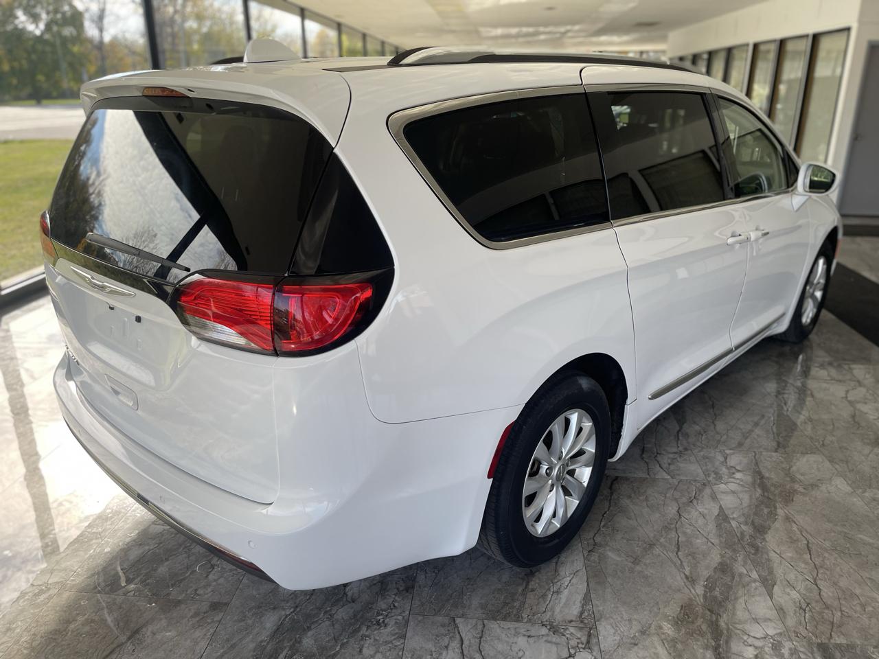Chrysler Pacifica Touring-L 2019