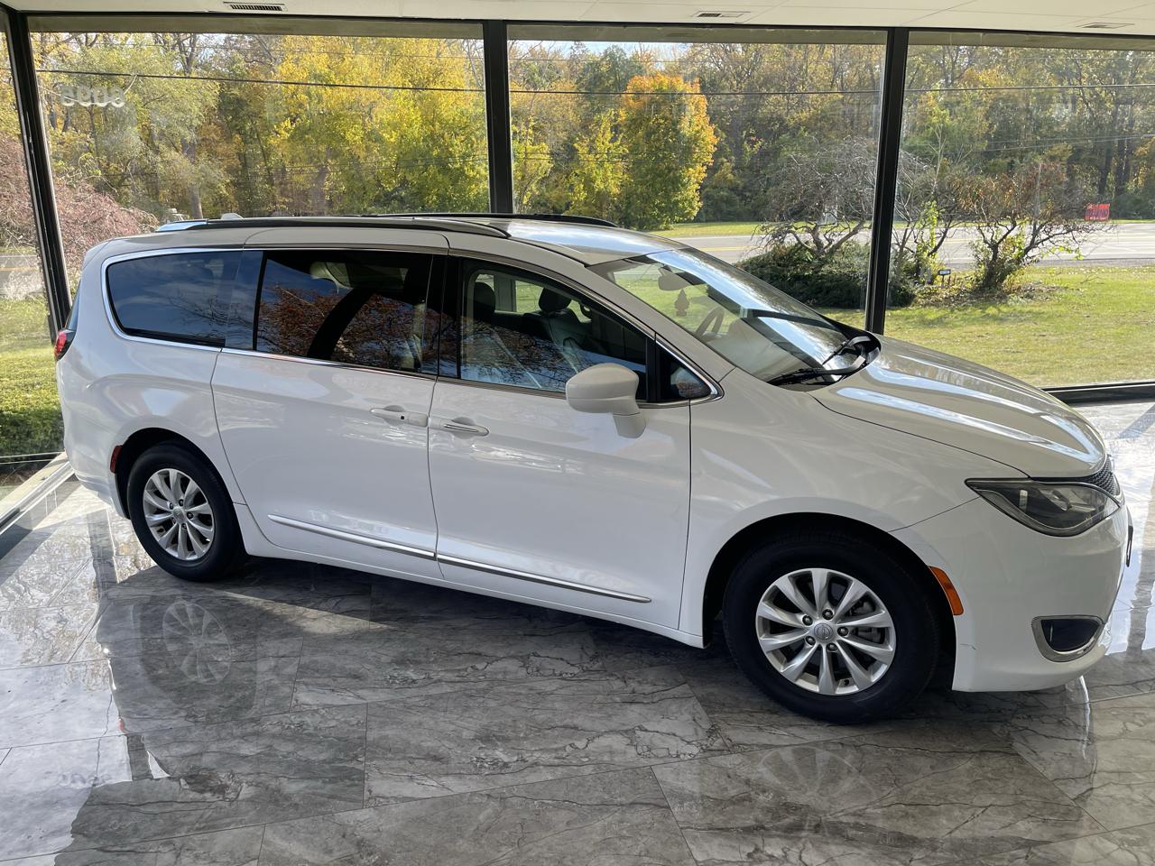 Chrysler Pacifica Touring-L 2019
