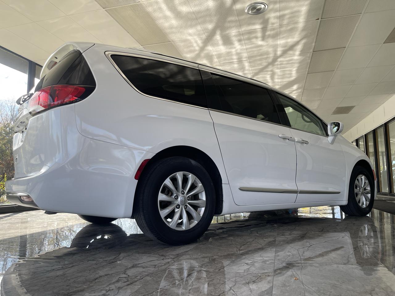 Chrysler Pacifica Touring-L 2019