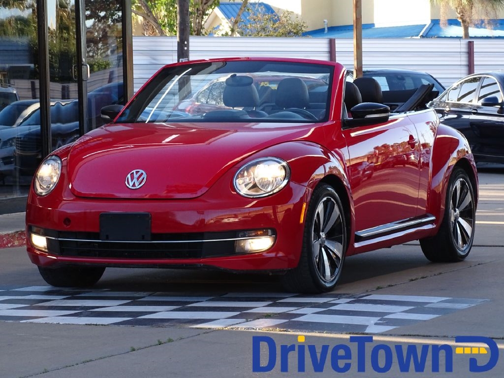 2013 Volkswagen Beetle 2.0T Turbo Convertible