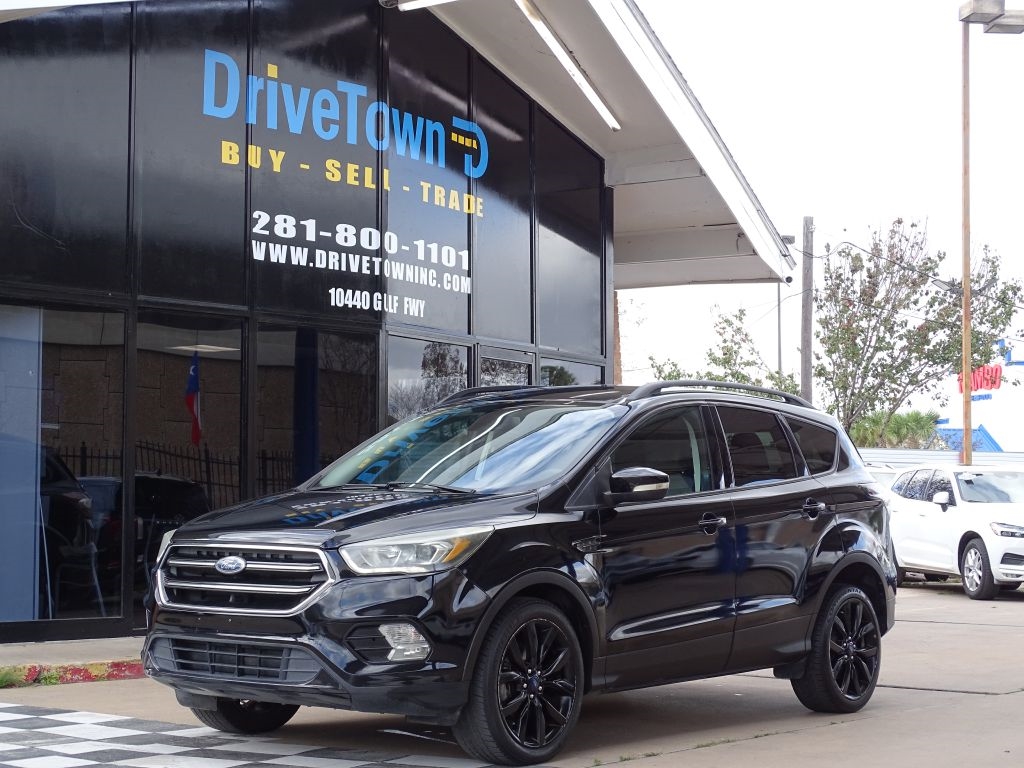 2017 Ford Escape Titanium FWD