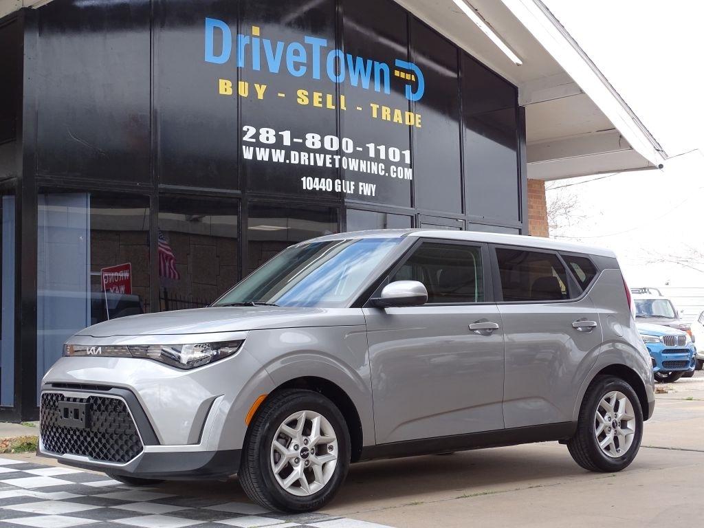 2023 Kia Soul LX CVT