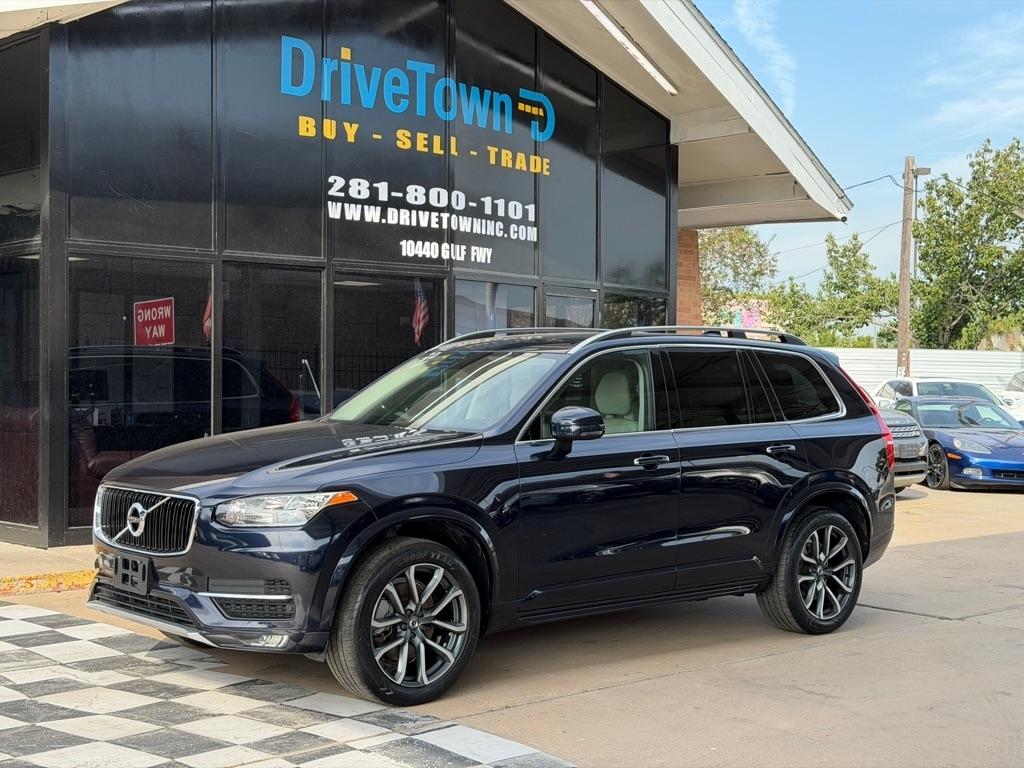 2016 Volvo XC90 T6 Momentum AWD