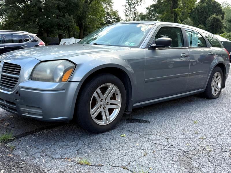 2006 Dodge Magnum SE