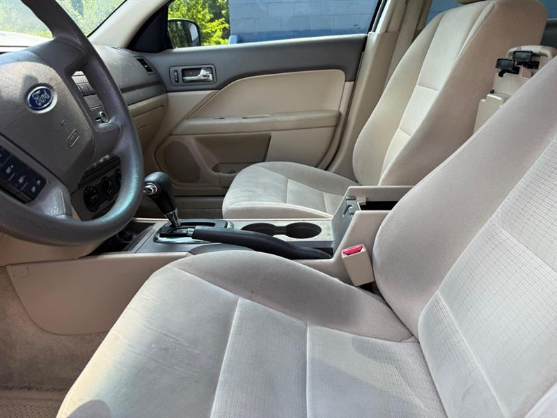 Ford Fusion S 2008