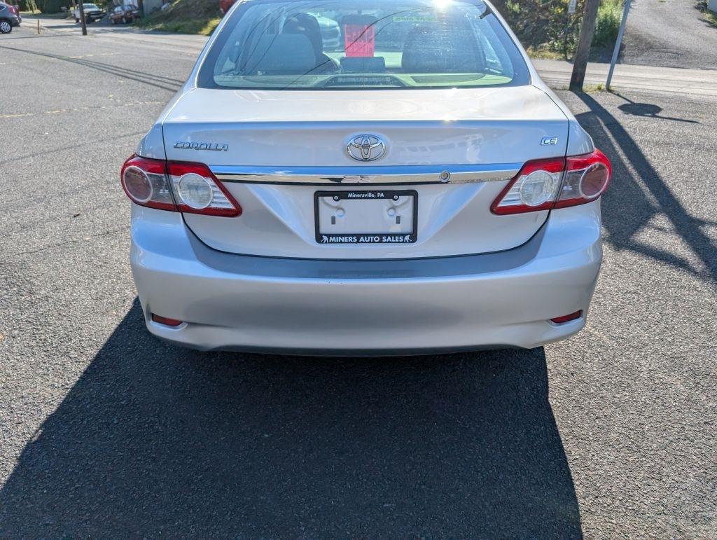 Toyota Corolla LE 4D Sedan 2012