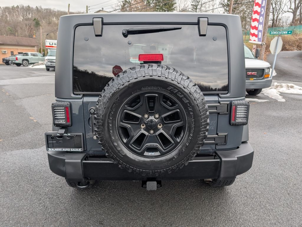 Jeep Wrangler 4WD 2dr Willys Wheeler 2017