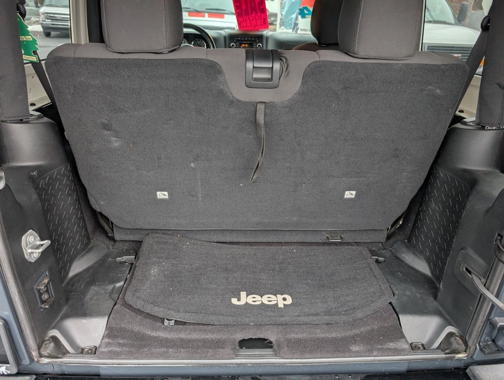 Jeep Wrangler 4WD 2dr Willys Wheeler 2017