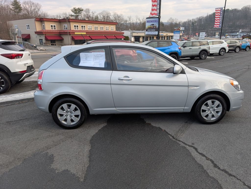 Hyundai Accent GL 3-door 2011