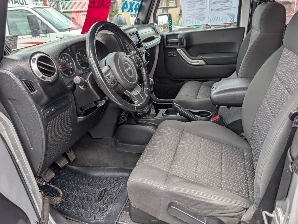 Jeep Wrangler Rubicon 4WD 2011