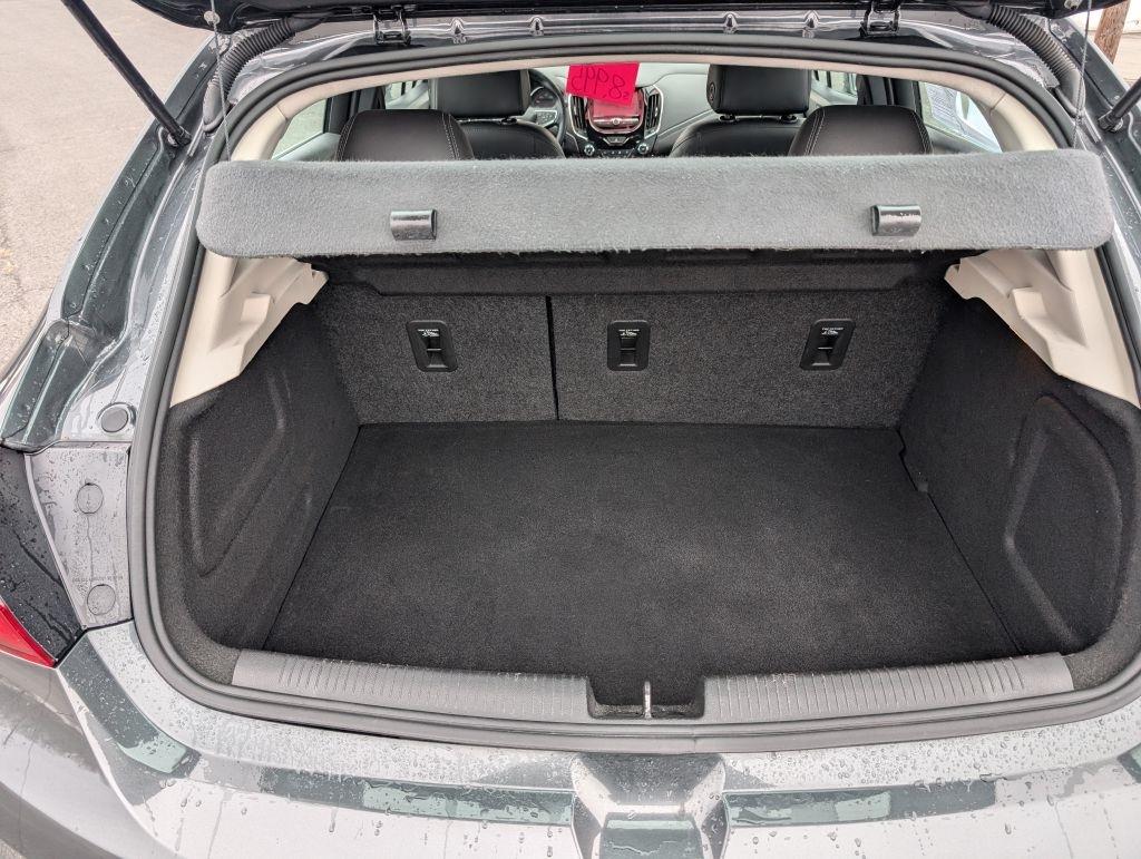 Chevrolet Cruze Premier Hatchback 2017