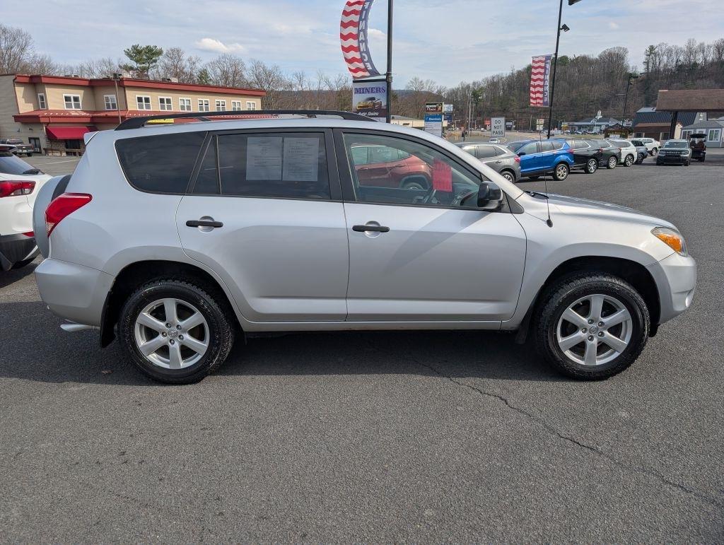 Toyota RAV4 Base I4 4WD 2006