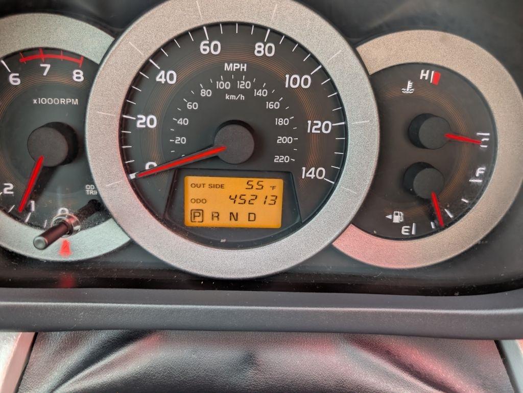 Toyota RAV4 Base I4 4WD 2006