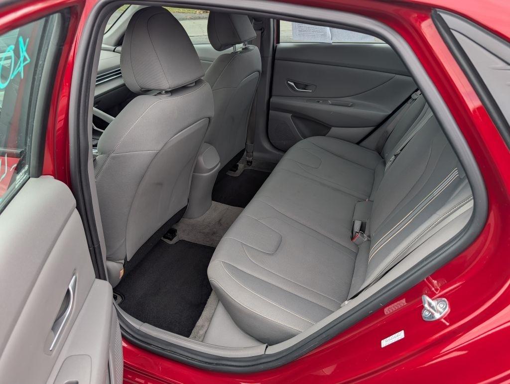 Hyundai Elantra SEL 2023