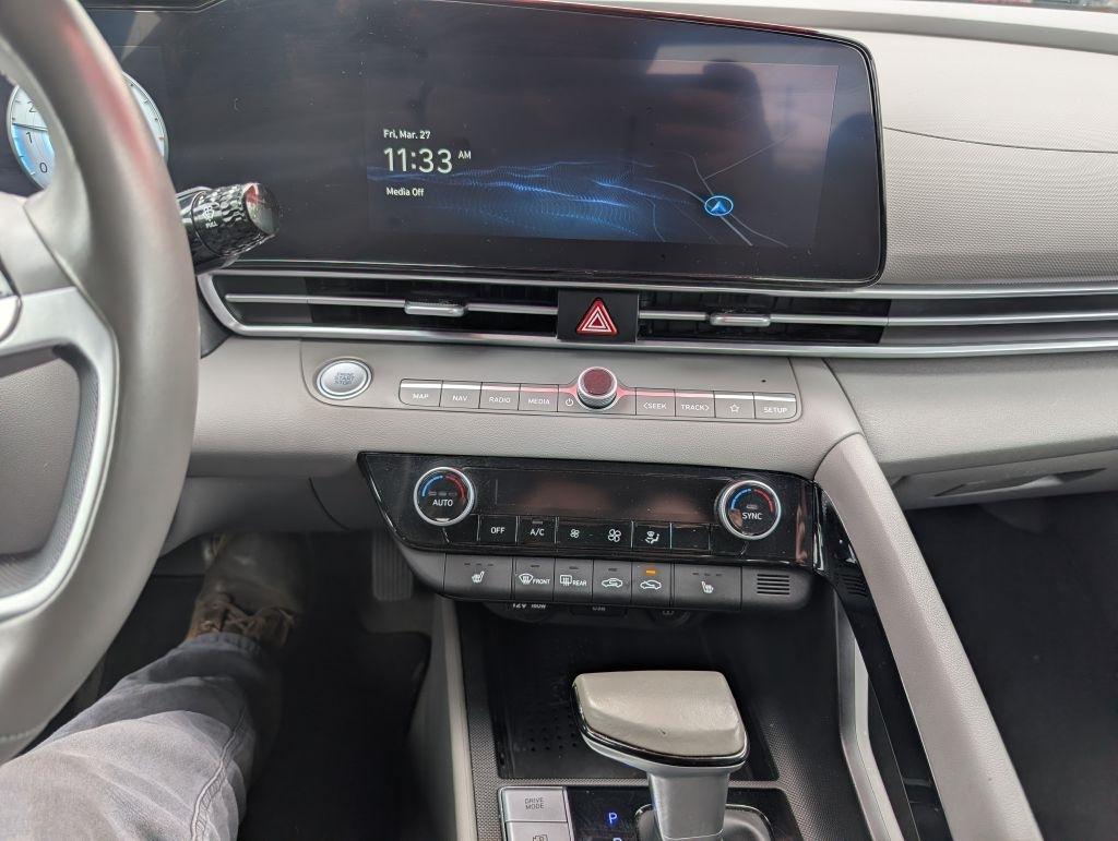 Hyundai Elantra SEL 2023