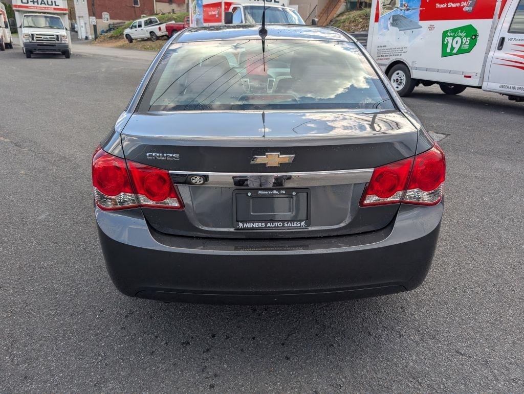 Chevrolet Cruze LS Manual 2013