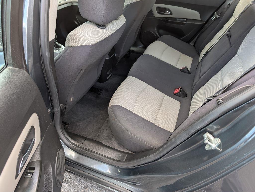 Chevrolet Cruze LS Manual 2013