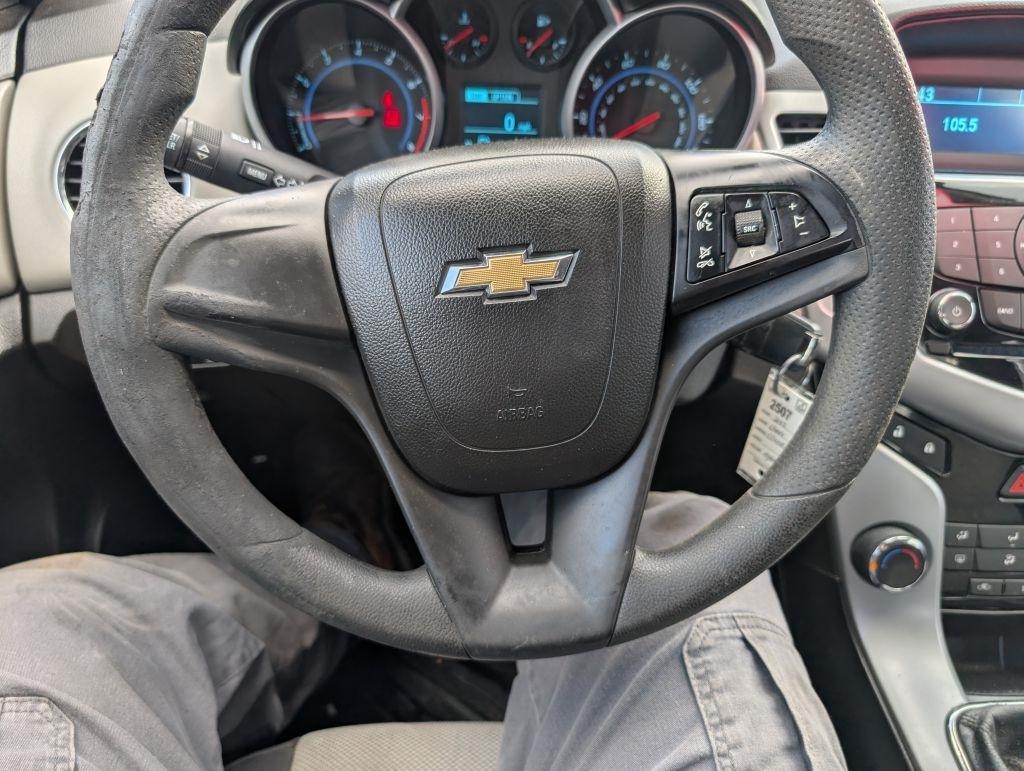 Chevrolet Cruze LS Manual 2013