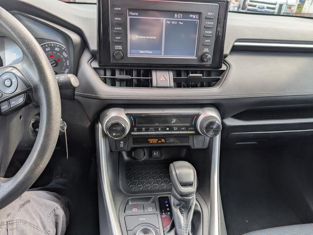 Toyota RAV4 Hybrid LE 2019